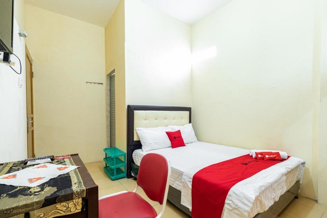 Reddoorz Syariah @ Jalan Setiabudi Medan 3 Eksteriør bilde