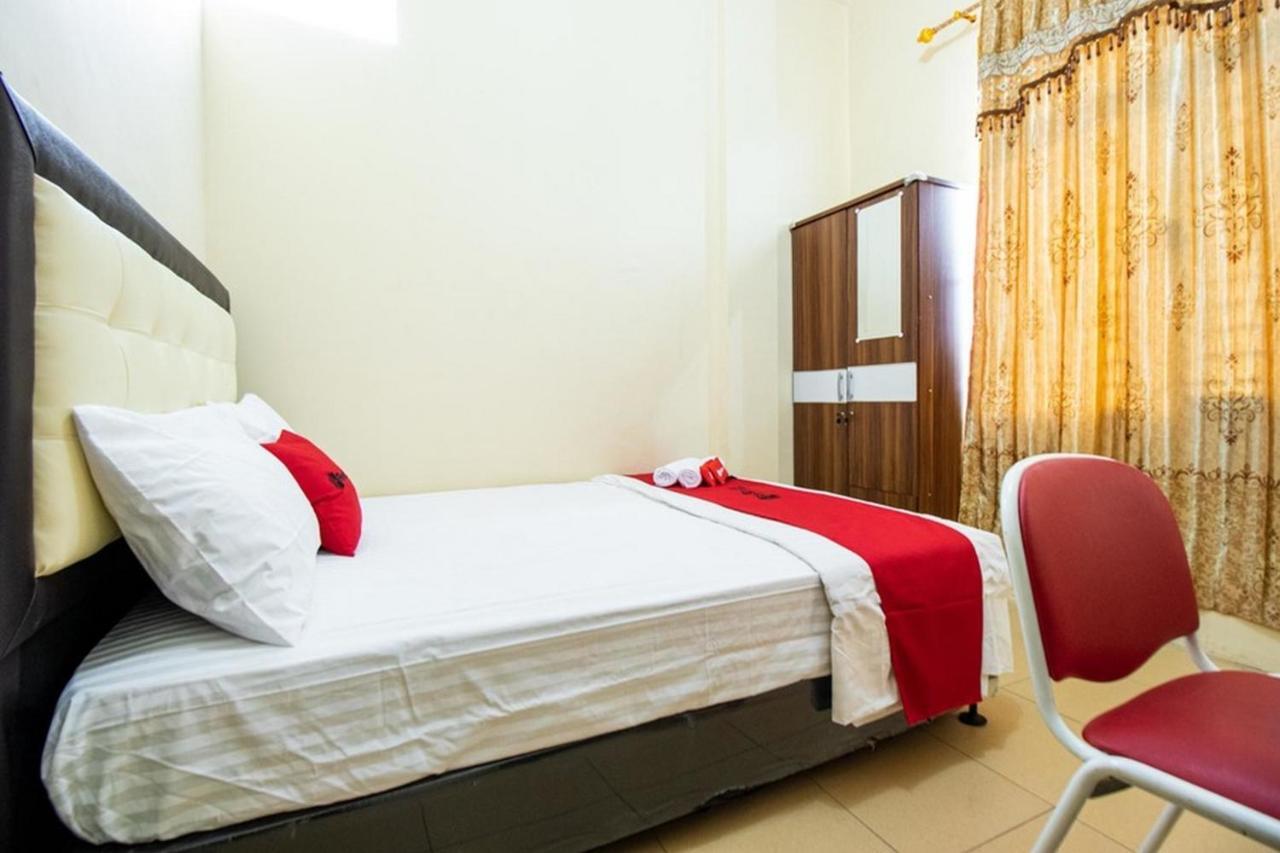 Reddoorz Syariah @ Jalan Setiabudi Medan 3 Eksteriør bilde