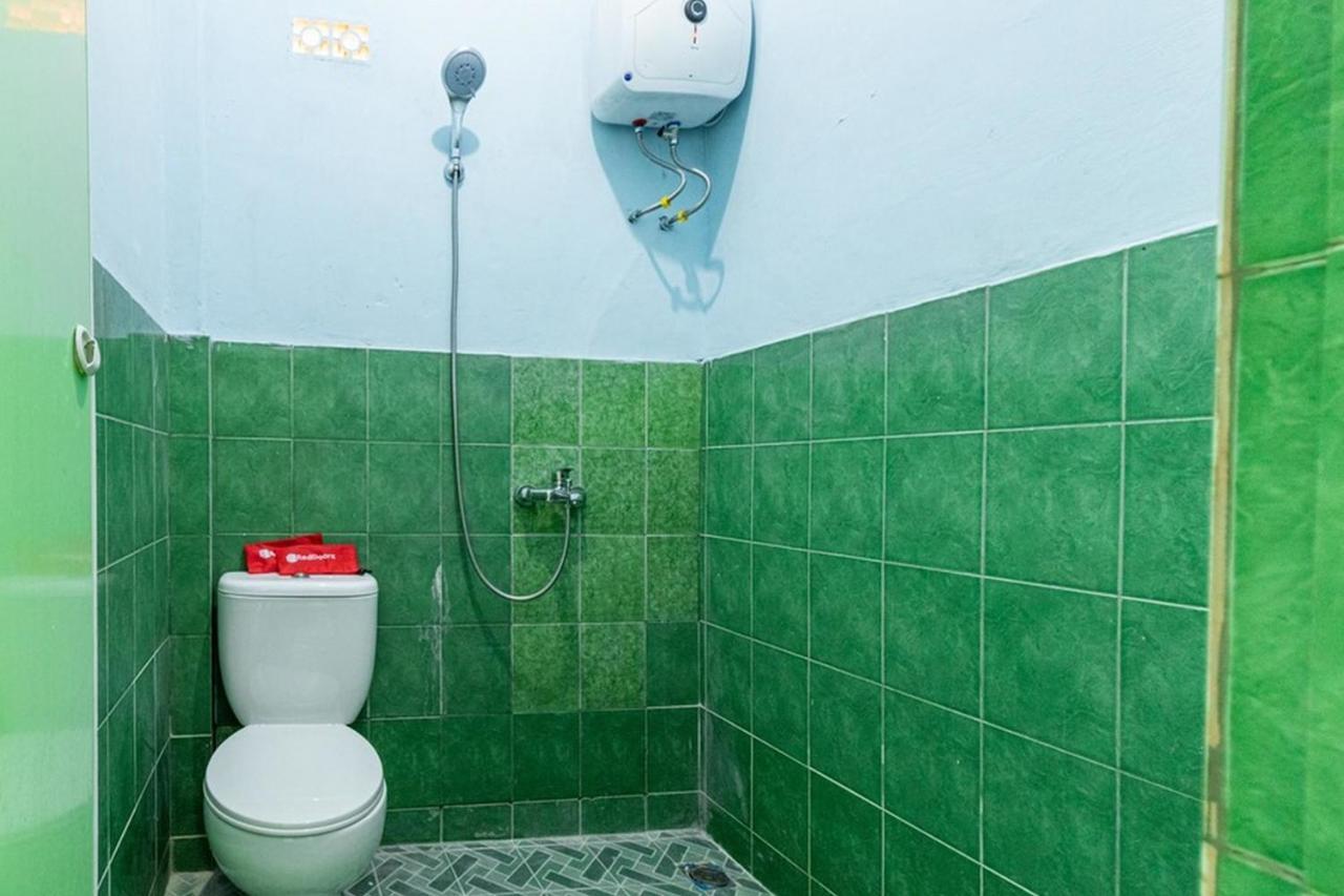 Reddoorz Syariah @ Jalan Setiabudi Medan 3 Eksteriør bilde